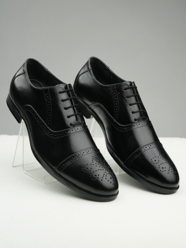 Men Black Leather Brogue Shoes- Maison Treasure